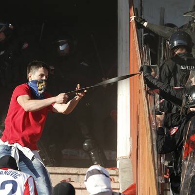 Hooligan-Krieg in Belgrad
