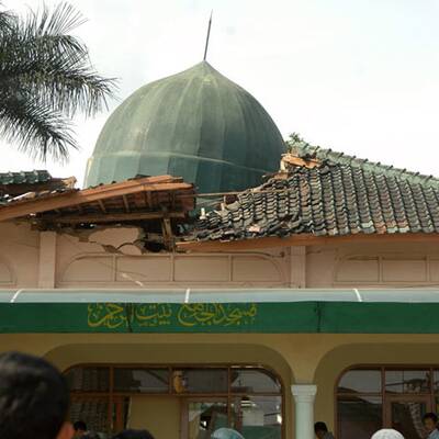 Erdbeben in Indonesien