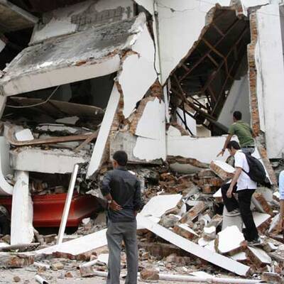 Schweres Beben in Sumatra