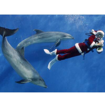 Weihnachtsmänner aus aller Welt