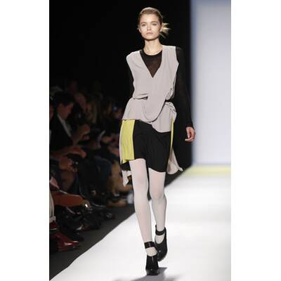 New York Fashion Week: BCBG Max Azria - H/W 2010