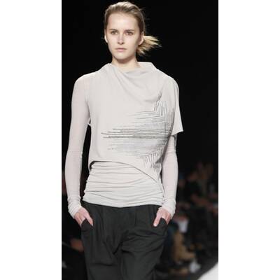 New York Fashion Week: BCBG Max Azria - H/W 2010