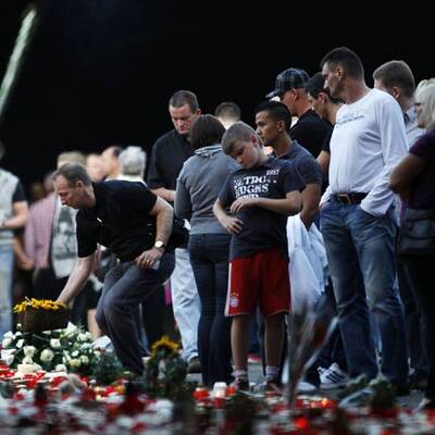 Gedenken an die 21 Todesopfer bei der Loveparade