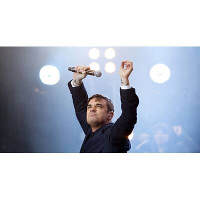 Superstar Robbie Williams