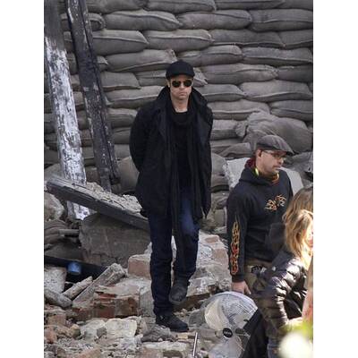 Brad Pitt: Setbesuch bei Angelina Jolie