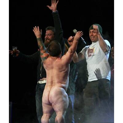 MTV EMAs 2010: Schöne Beine & nackte Tatsachen