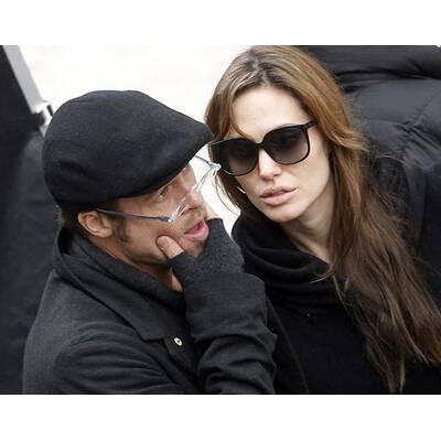 Angelina Jolie kriegt nicht genug von Brillenschlange Brad Pitt