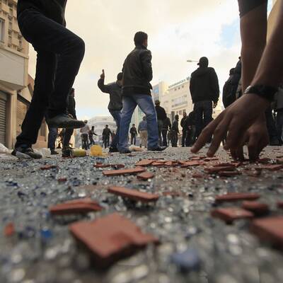 Blutige Unruhen in Tunis