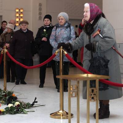 Die Aufbahrungshalle 2