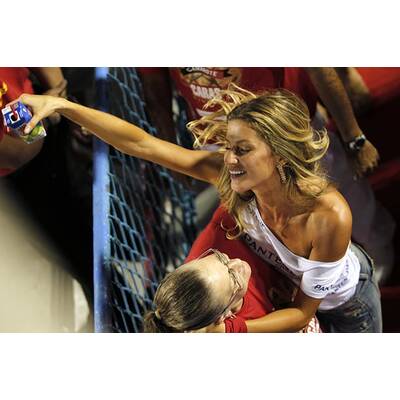 Hier geht's rund: Stars beim Karneval in Rio de Janeiro