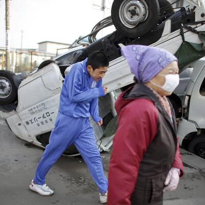 Nach der Katastrophe sind Huntertausende auf der Flucht
