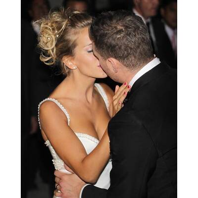 Frisch verheiratet: Michael Buble strahlt nch Trauung