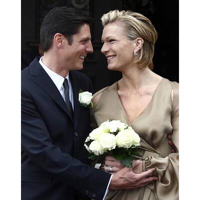 Maria Riesch in Gold: Standesamtliche Trauung in Garmisch