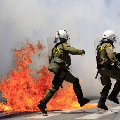 Ausschreitungen bei Streik in Athen