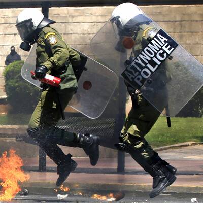 Ausschreitungen bei Streik in Athen