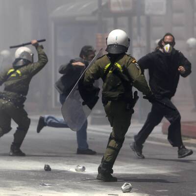Ausschreitungen bei Streik in Athen