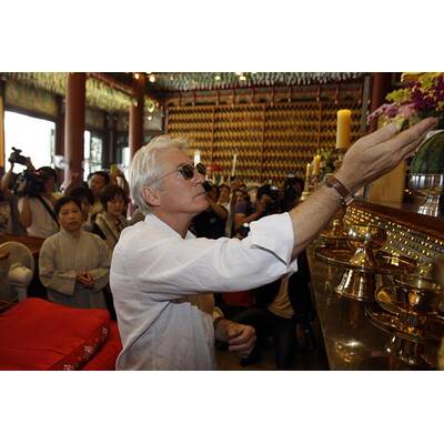 Richard Gere besuchte buddhistischen Tempel in Seoul  