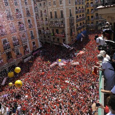 Die Stiere werden wieder durch die Stadt getrieben
