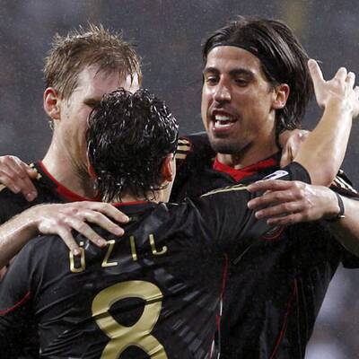 Alle Bilder zum Spiel