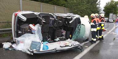 Zwei Schwerverletzte  auf A14