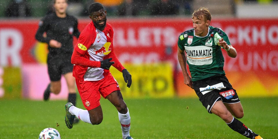 Salzburgs 'Bullen' mühen sich zu Sieg in Ried