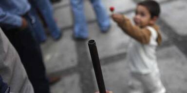 "Waffen gegen Supermarkt-Gutscheine"