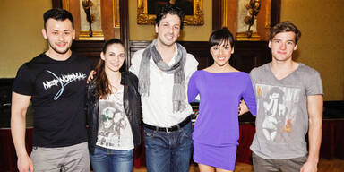 Marjan Shaki tanzt in 