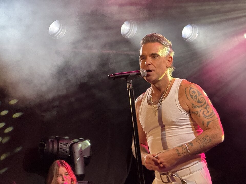 Paukenschlag: Robbie Williams feiert Rekord-CD mit Mini-Tour