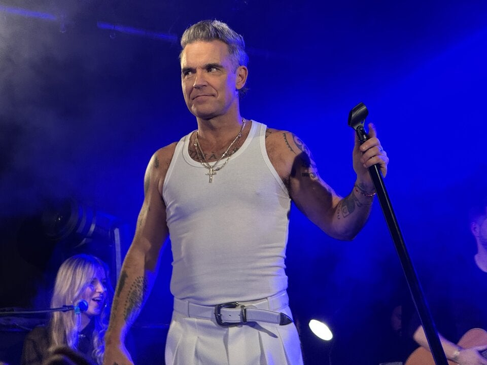 Paukenschlag: Robbie Williams feiert Rekord-CD mit Mini-Tour