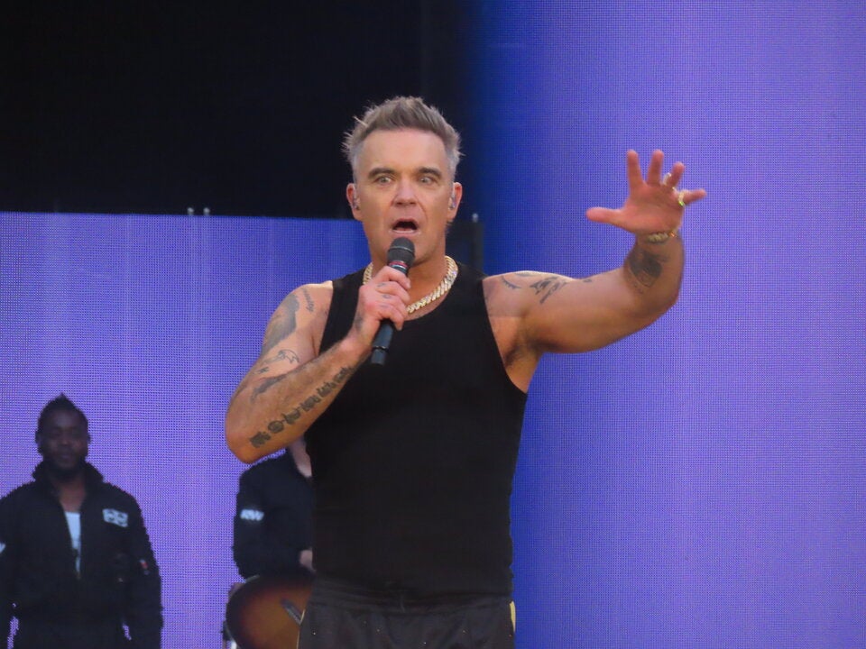 Paukenschlag: Robbie Williams feiert Rekord-CD mit Mini-Tour