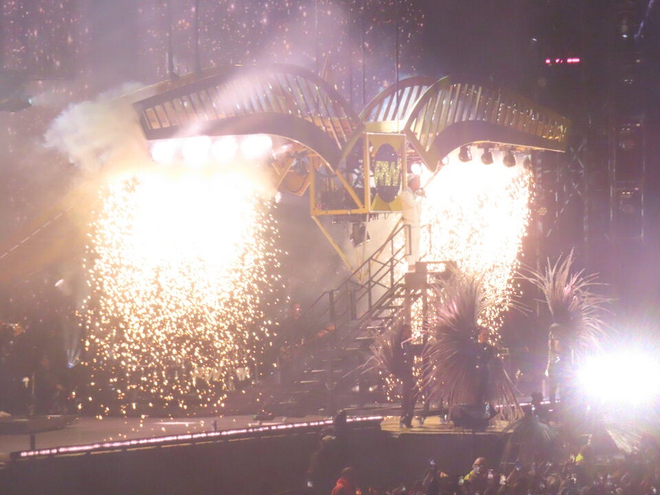 Robbie Williams: 1. Blick auf seine neue Hammer-Show