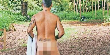 Robbie &uuml;berrascht mit Nacktfoto aus Spital