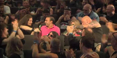 Internet-Hit: 148 Rocker schocken Kinobesucher