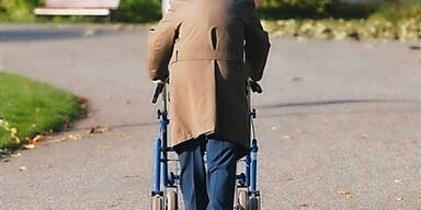 Pensionsbetrug aufgeflogen: Rollator war nur Show