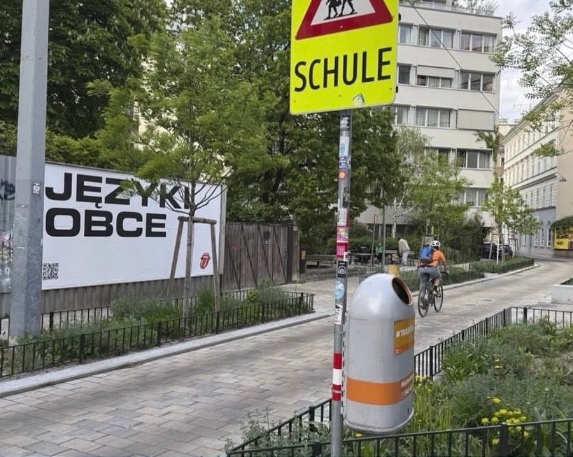 Mit Foto vor Wiener Schule: Rolling Stones starten den CD-Countdown 