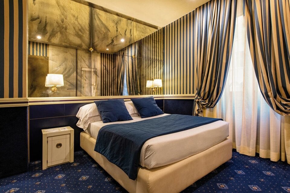 Hotel Atlante Star ist nur wenige Gehminuten vom Vatikan entfernt und punktet mit Rooftop-Bar. 