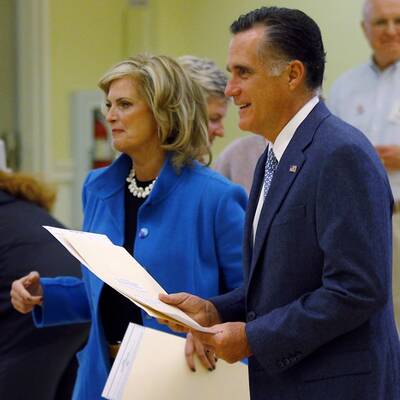 Hier gibt Romney seine Stimme ab