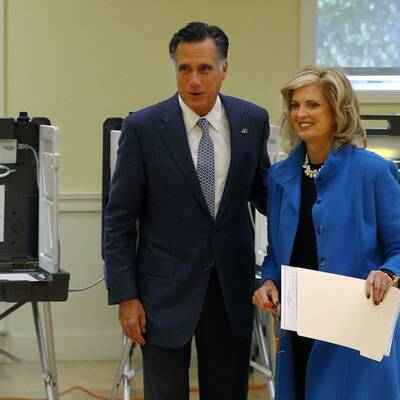 Hier gibt Romney seine Stimme ab