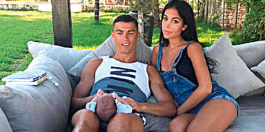 Ronaldo mit Georgina Babybauch 13. Juli 2017