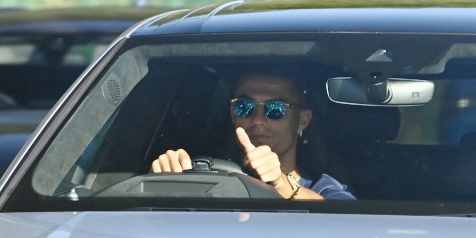 Erstes United-Training: Ronaldo fährt mit Protz-Karre vor