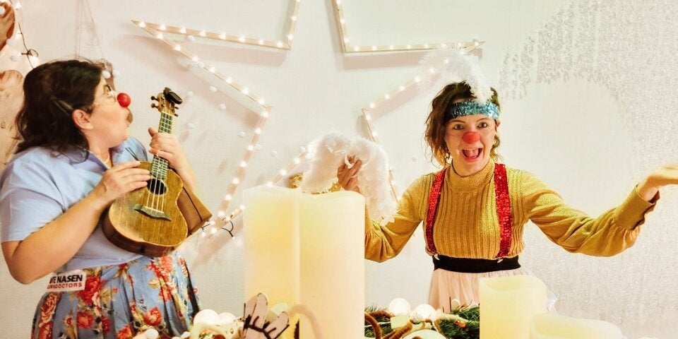 Heiter – bis weihnachtlich fröhlich dank ROTE NASEN Clowns