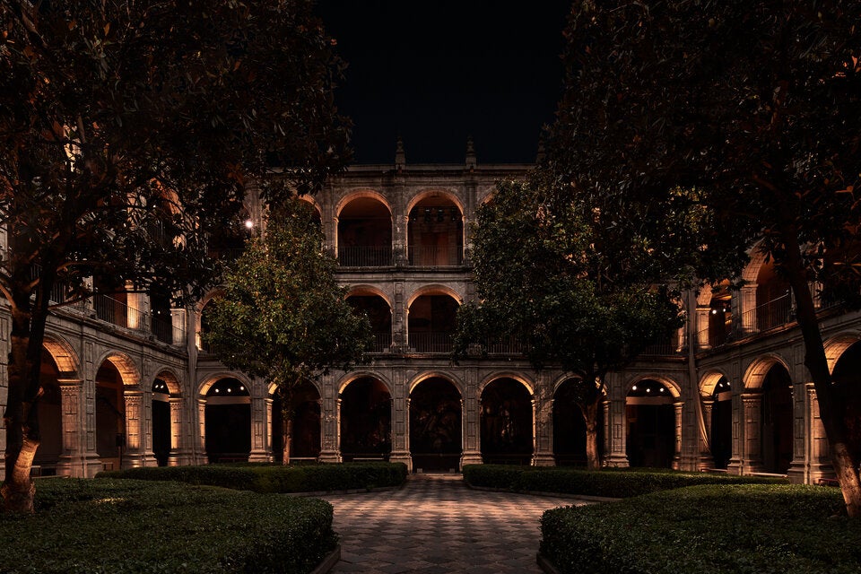 Die atemberaubende Location der Cruise-Show: Das Antiguo Colegio de San Ildefonso.