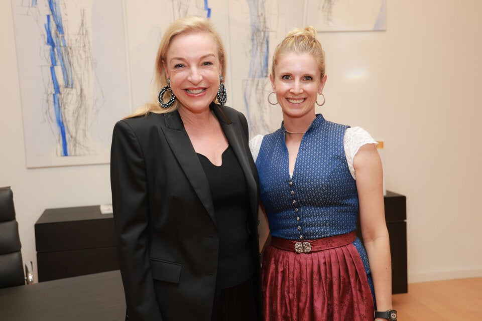 Kristina Hammer mit Jessica von Bredow-Werndl