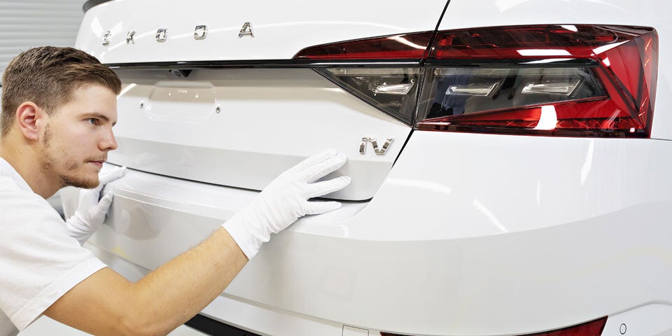 Skoda bringt den Superb iV in Stellung