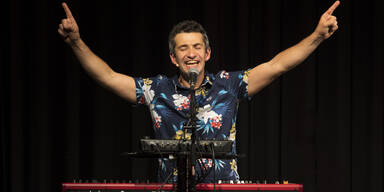 Sarsam: Kabarett mit 'Arabalier'-Schm&auml;h