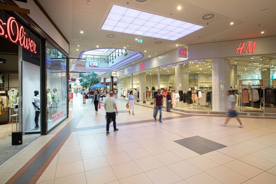 Top-Marken in rund 60 Shops.