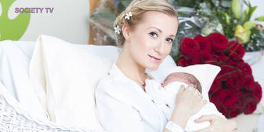 Baby ist da! Karina Sarkissova im Glück!