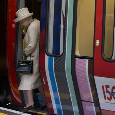 Queen Elizabeth II, Herzogin Kate