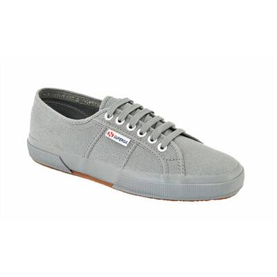 Alexa Chung für Superga