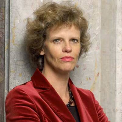 Sandra Cervik, Josefstadt-Schauspielerin